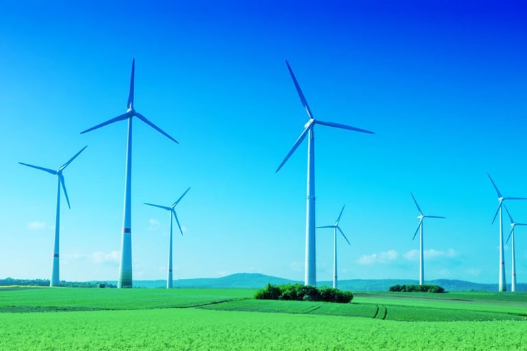 parc éolien en campagne